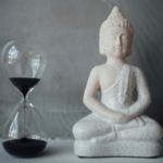 Γιατί κάθε επιχειρηματίας χρειάζεται ένα Ημερολόγιο Feng Shui το 2026